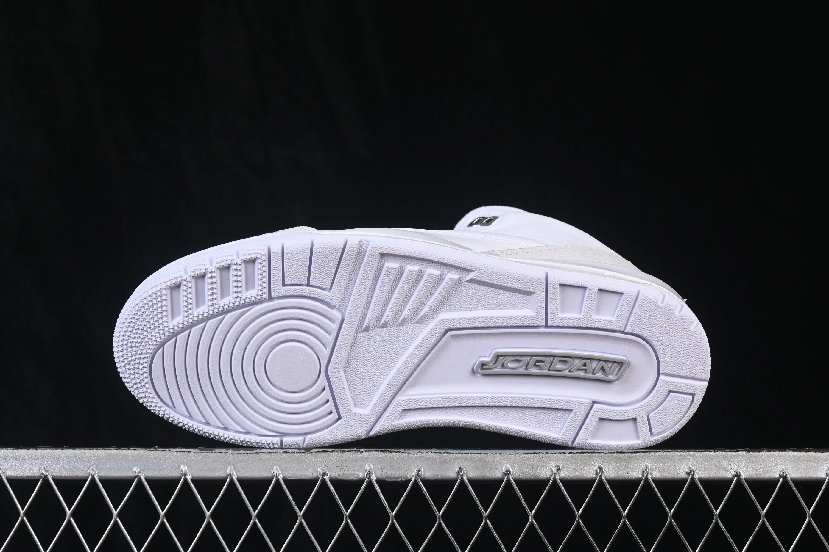 All categories Air Jordan Jordan series basketball shoes Air Jordan 3 LJR version Air Jordan 3 Retro "Pure Money" AJ3 Joe 3 replica white cat CT8532-111